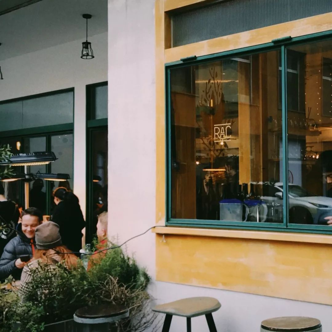 网红brunch餐厅打卡,看话剧逛艺术展,这个假期上海走起 - 手机马蜂窝