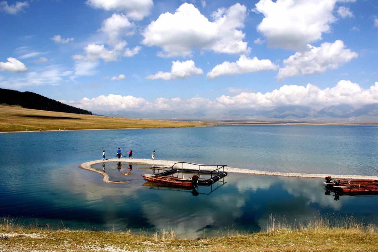 巴音布魯克天鵝湖