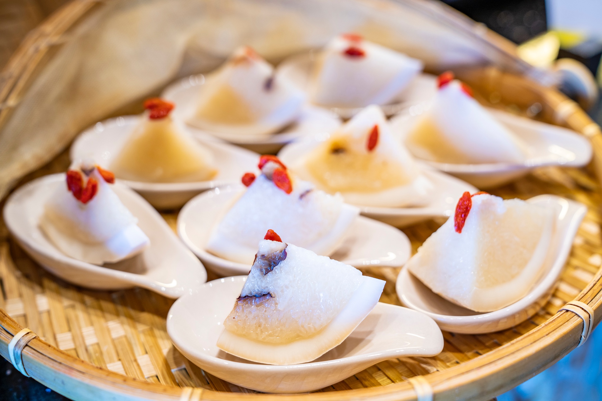 【首发】周末打个飞的去度假,徜徉在三亚的蓝色海洋中