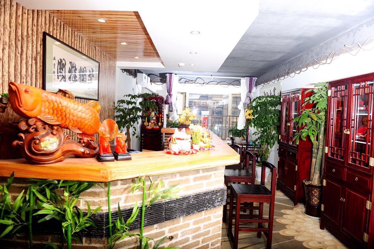 芷娴雅阁酒店(贵阳花果园购物中心店) Zhixian Yage Hotel (Guiyang Huaguoyuan Shopping Center)