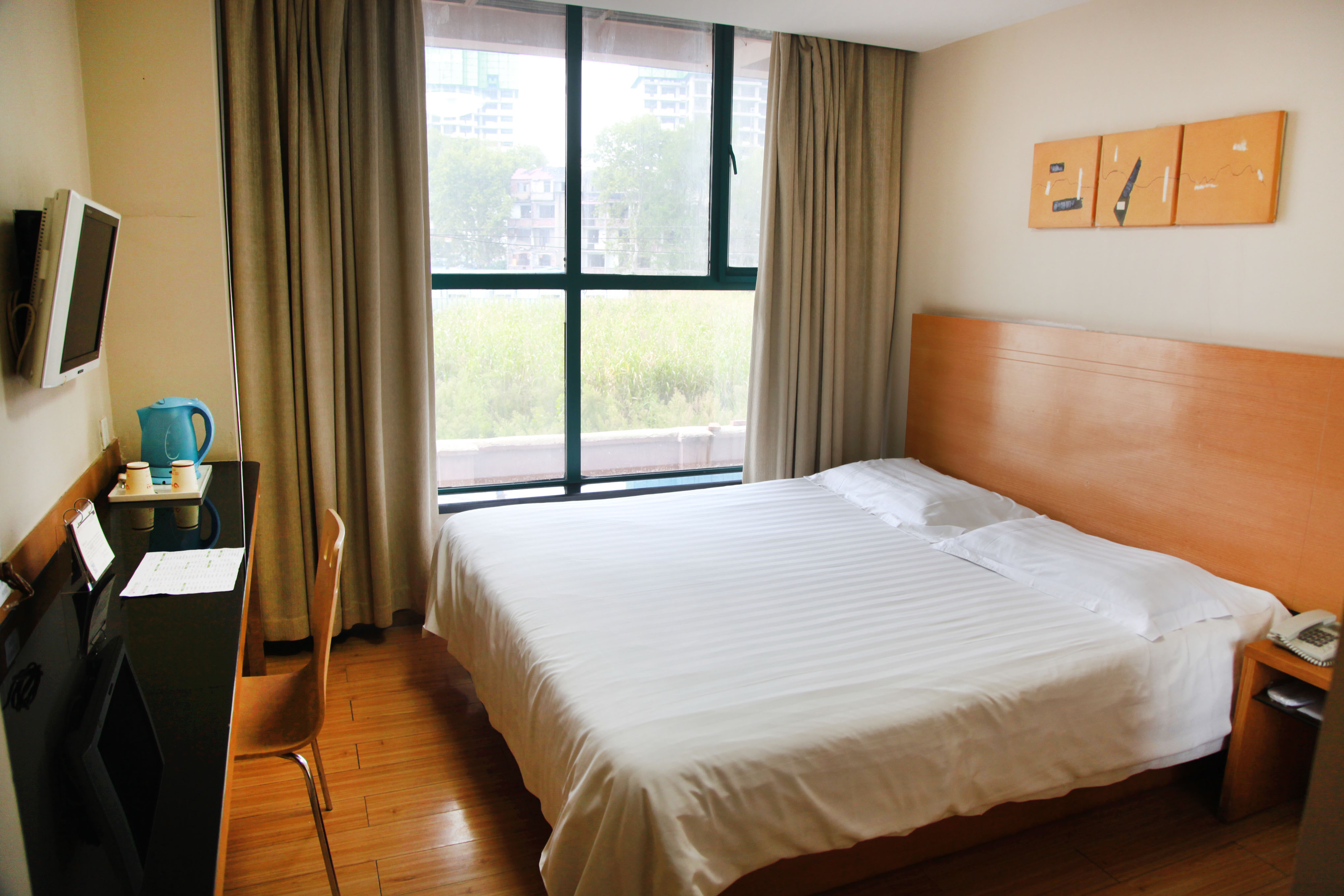 艳阳天城市旅店(武汉太平洋店)