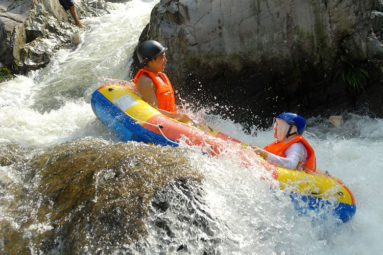 江南小九寨漂流2天1晚入住牛头山山里人家牛头山神牛谷漂流牛头山森林