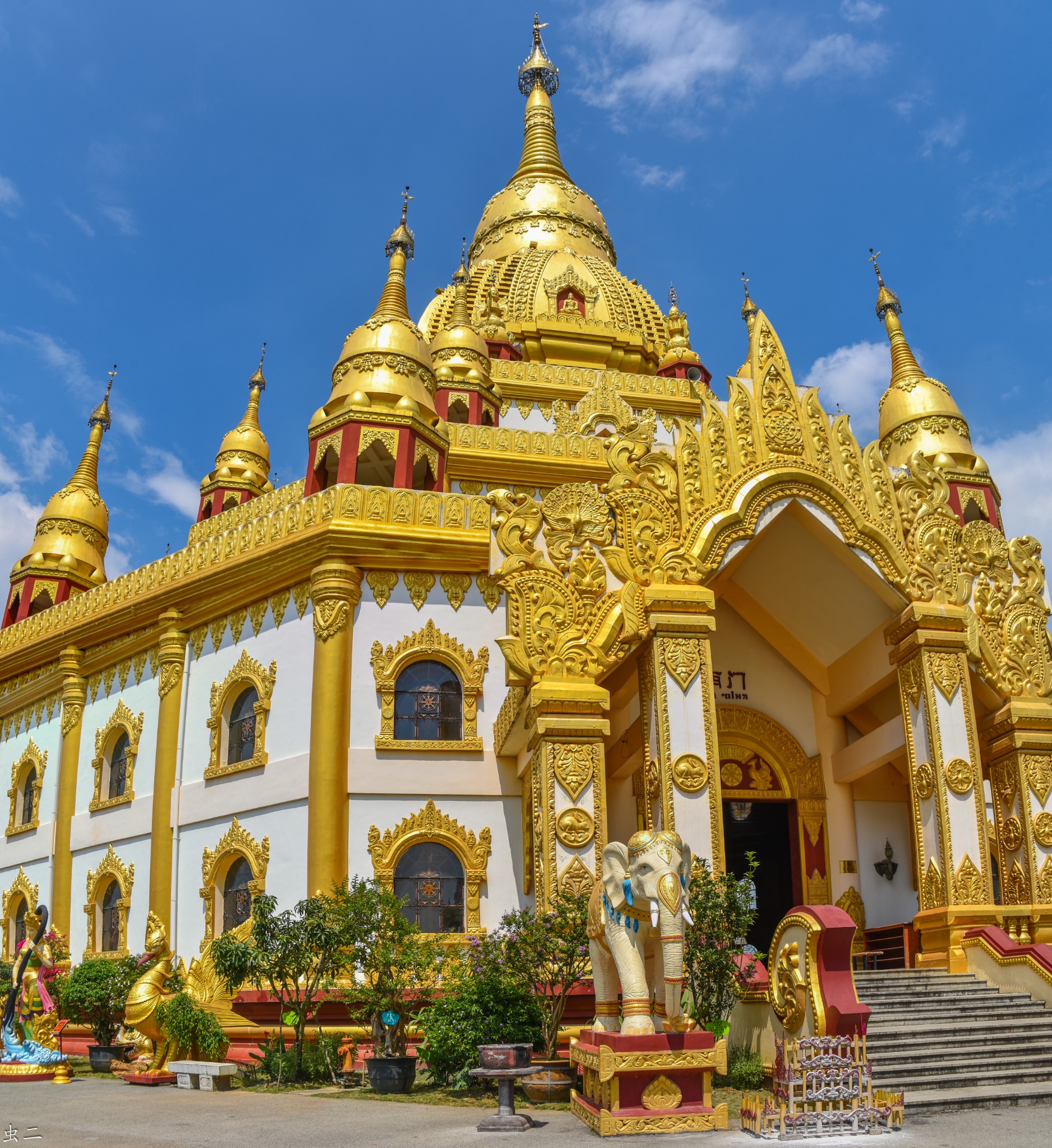 芒市勐焕大金塔银塔古塔巡礼系列之288289