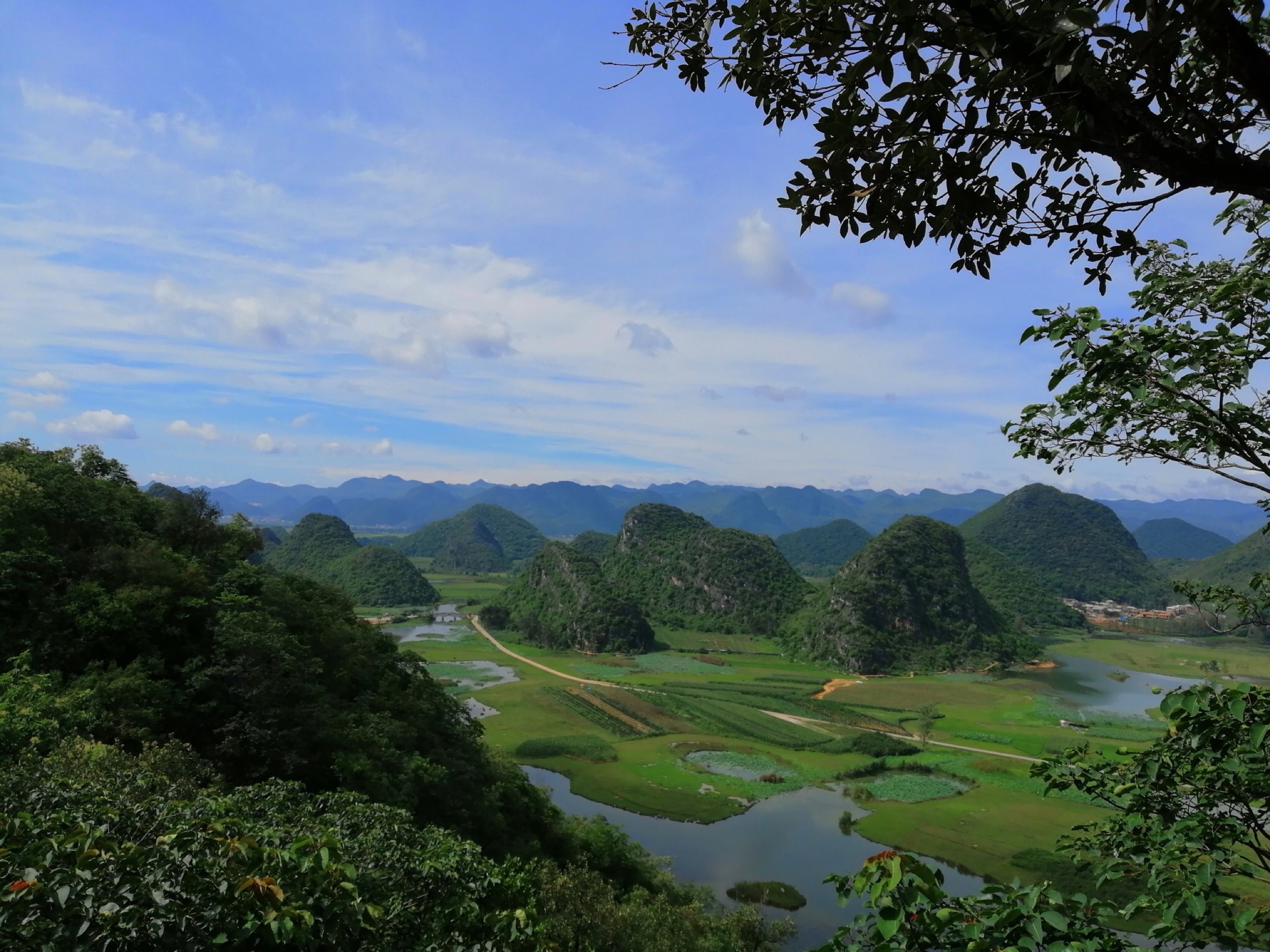 丘北旅游景点图片