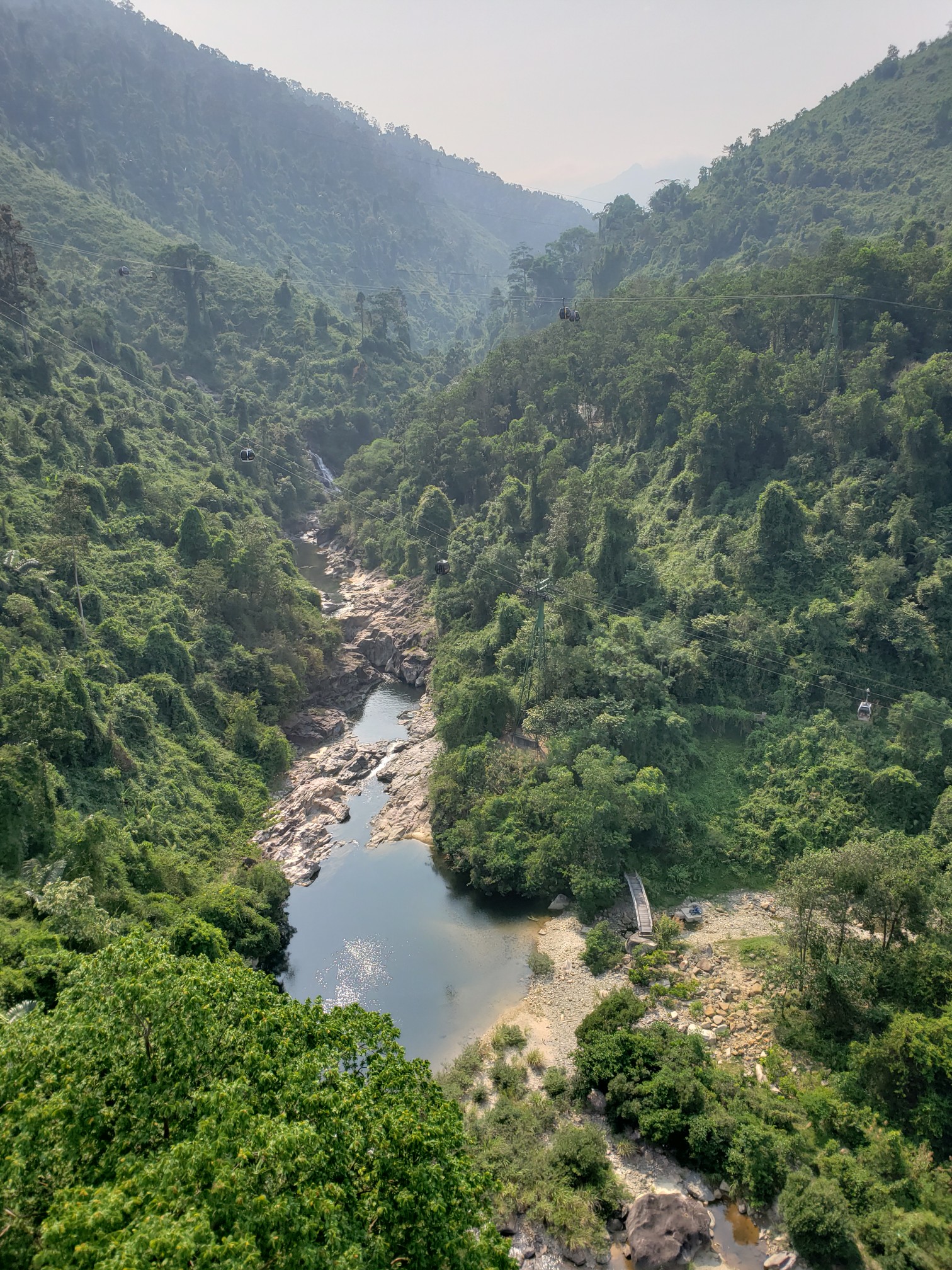 越南中部三角迷踪