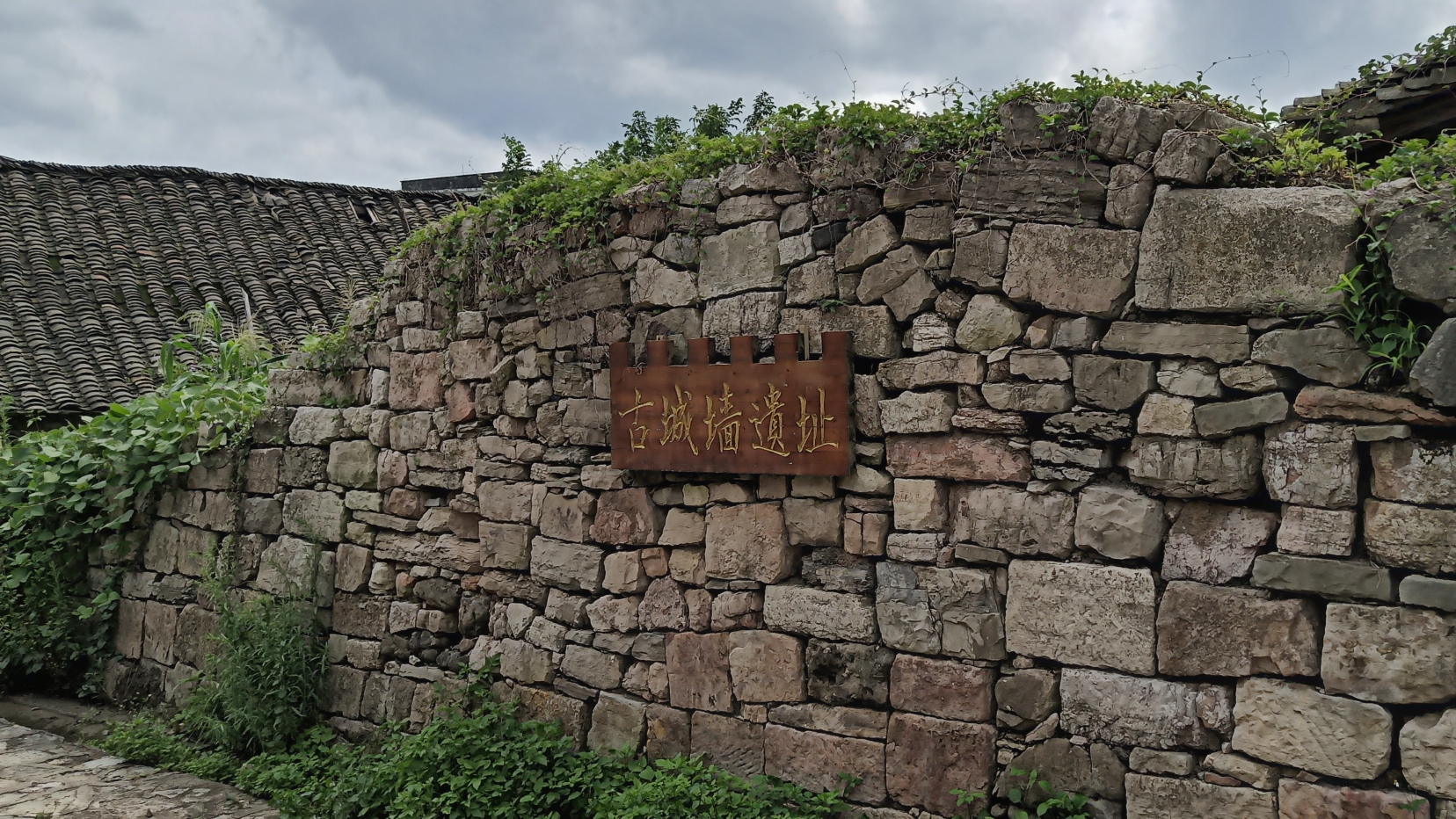 贵州兴义避暑休闲游