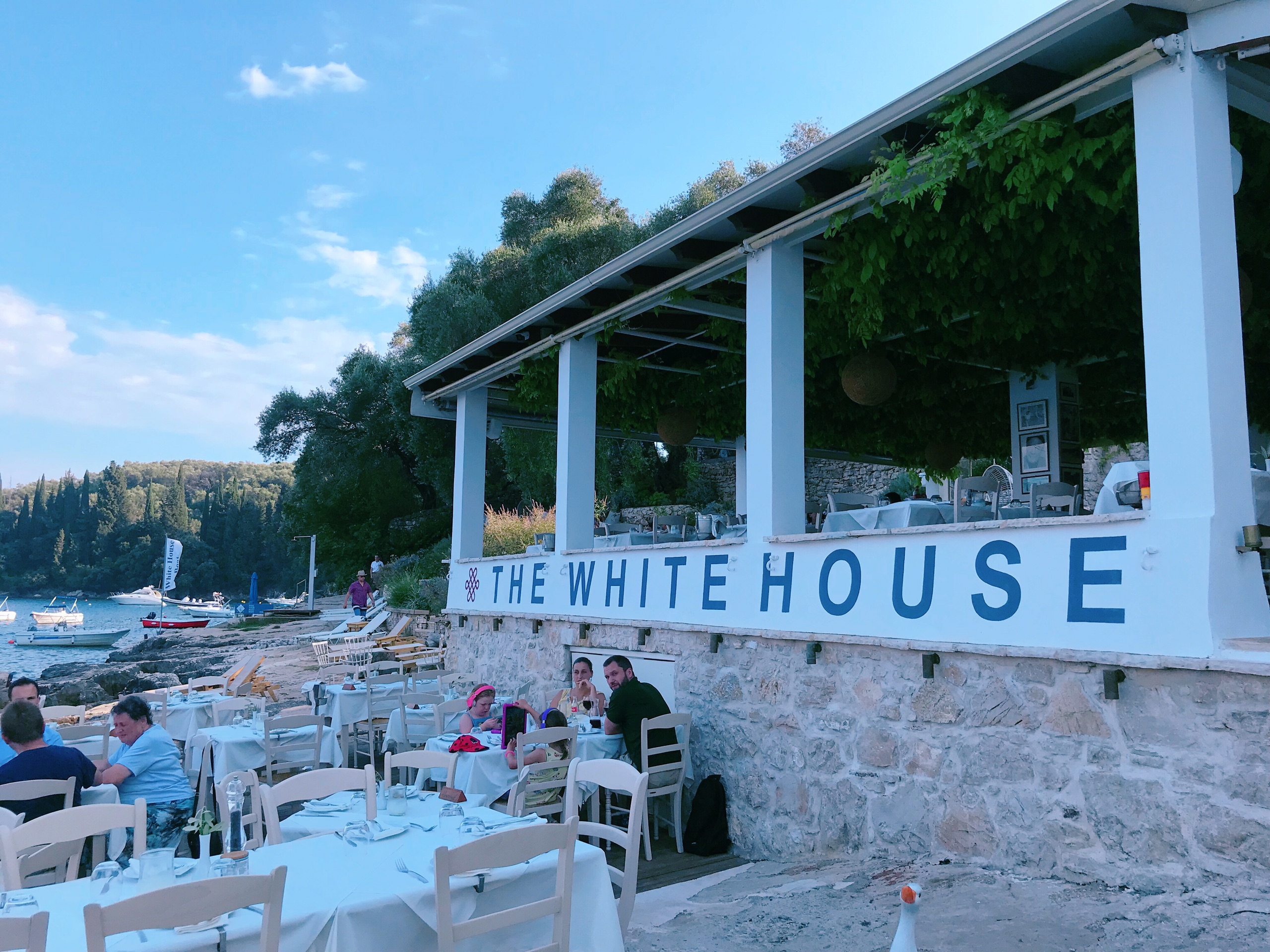 科孚岛美食-The White House Restaurant