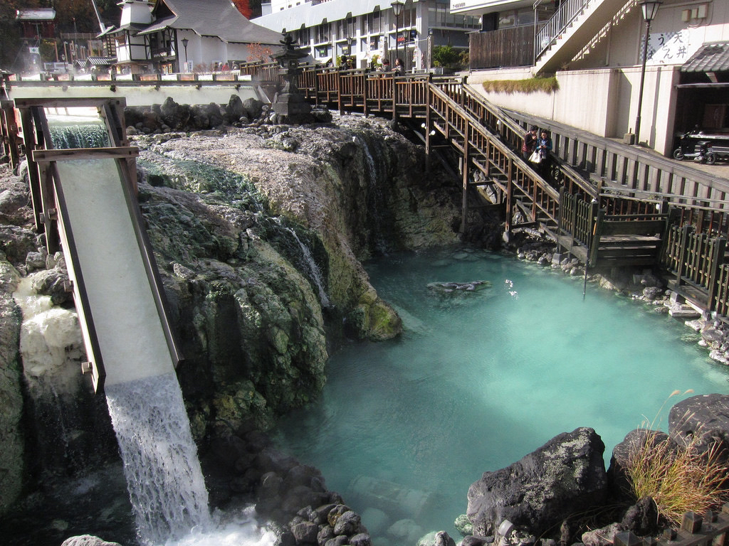 冬天想去日本泡汤 哪些地方的温泉 值得专门去体验一番 马蜂窝