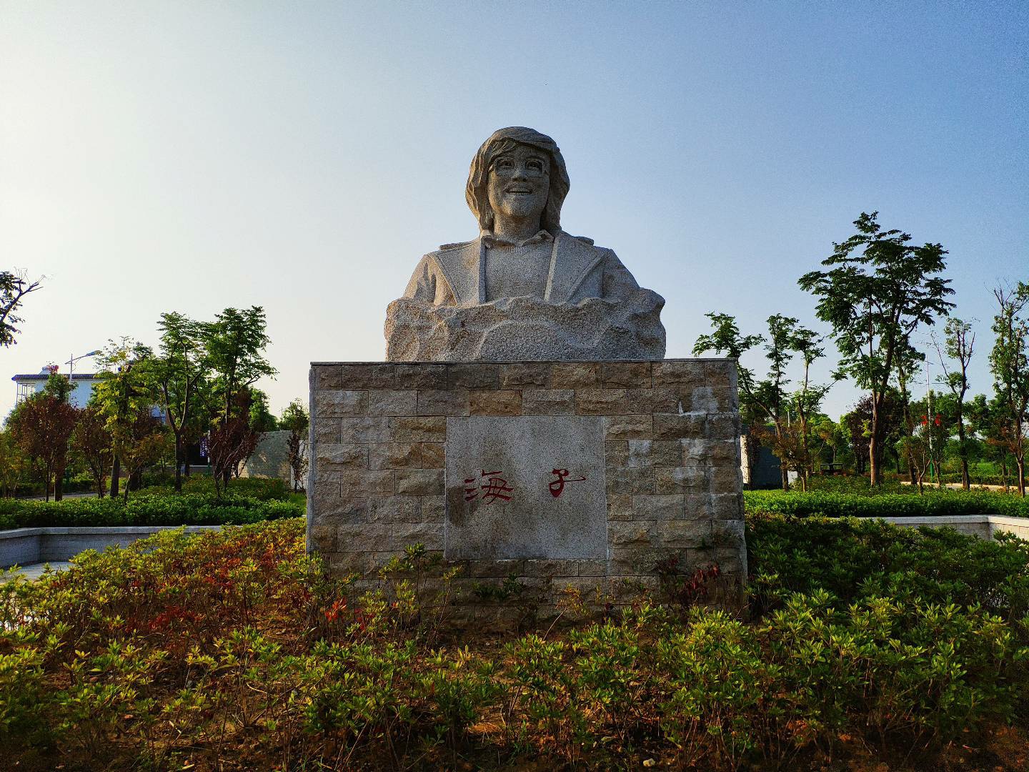 5海子故居4群力圩3春耕园2海子墓3条点评1孔雀东南飞文化园11条点评必