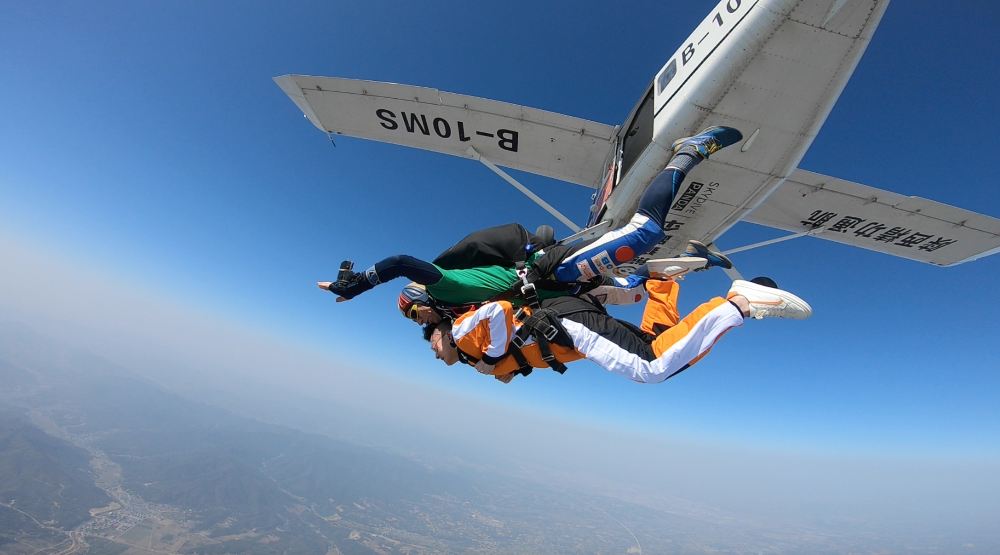 福建厦门三明沙县跳伞体验3000米4000米可选高度刺激挑战自我专业教练