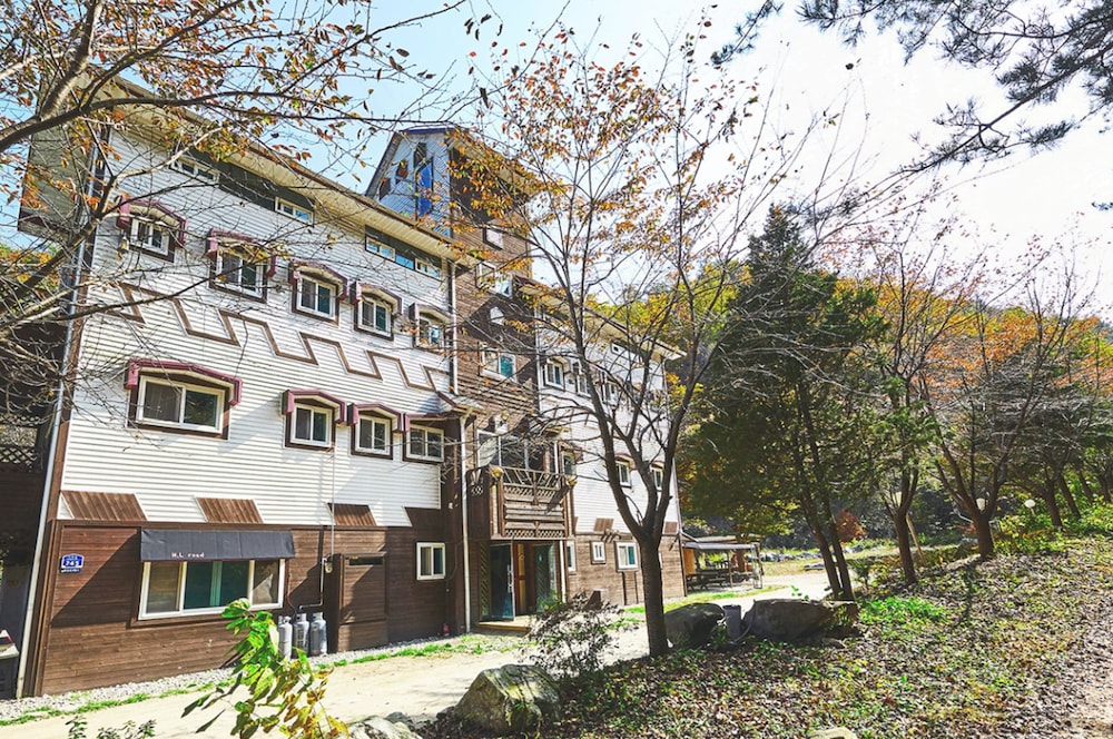 疗育路酒店 Healing Road