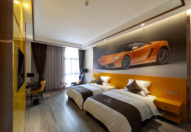 (游记)重庆高速公路上的 汽车主题酒店 让你做梦也开车