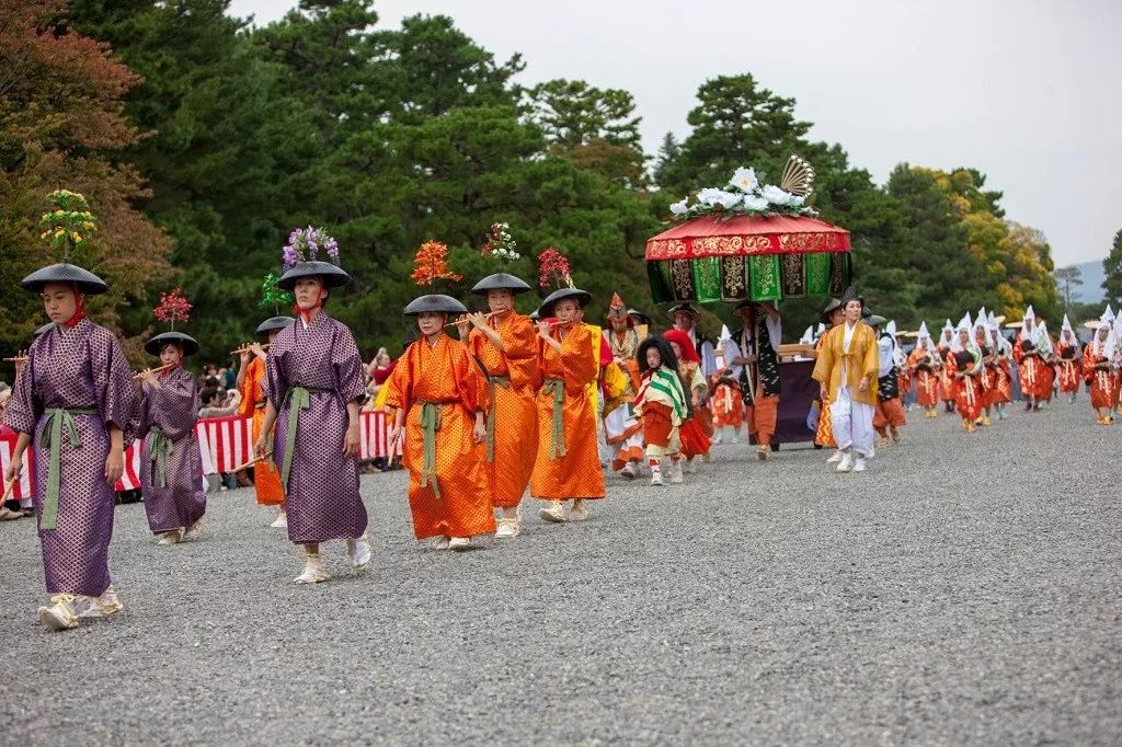 大批日本武士闪现街头，京都「时代祭」即将拉开序幕！ - 手机马蜂窝