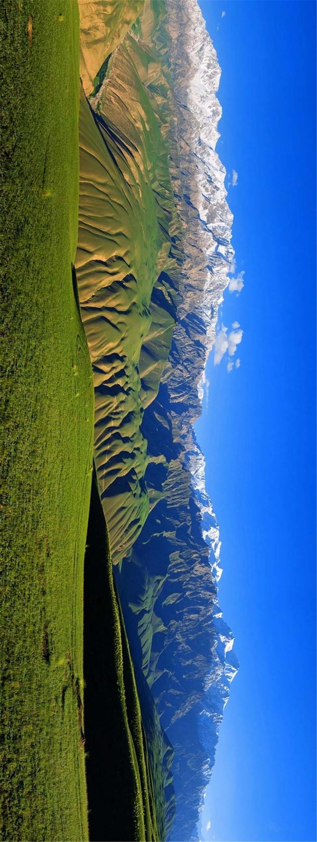 夏季的昆仑山夏季的昆仑山***点击下方可以欣赏昆仑天路的四季:如今正