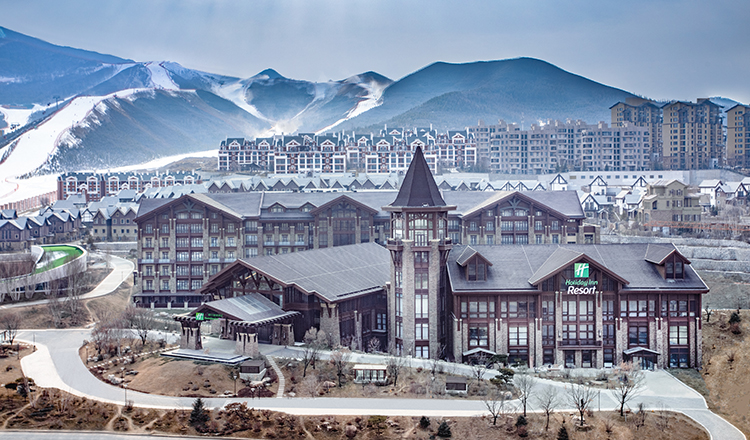 张家口崇礼富龙洲际假日度假酒店2天1晚滑雪套餐(富龙滑雪场双人滑雪
