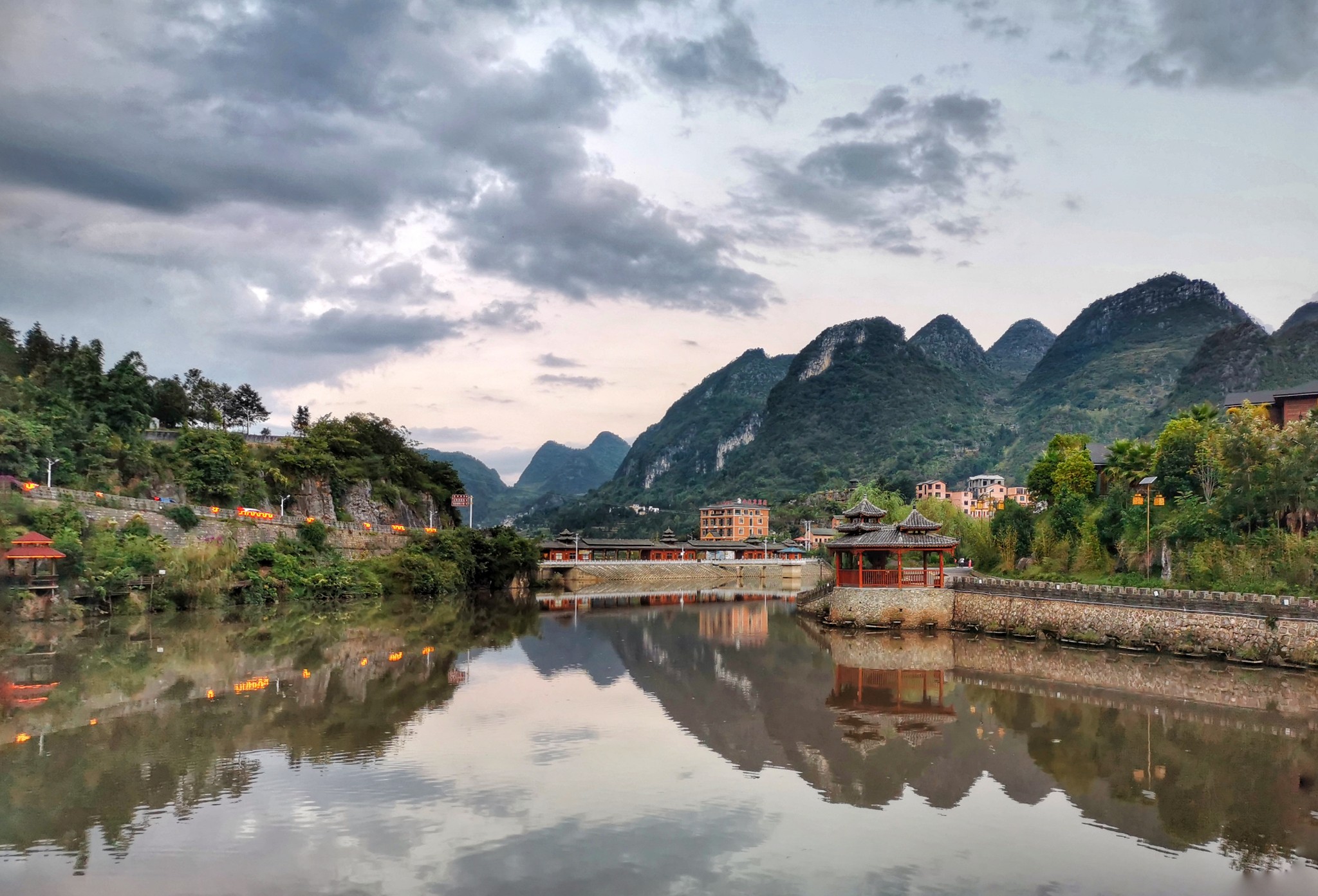 十一國慶自駕滇東北打卡之旅~昭通大山包,威寧草海,盤縣娘娘山&妥樂村