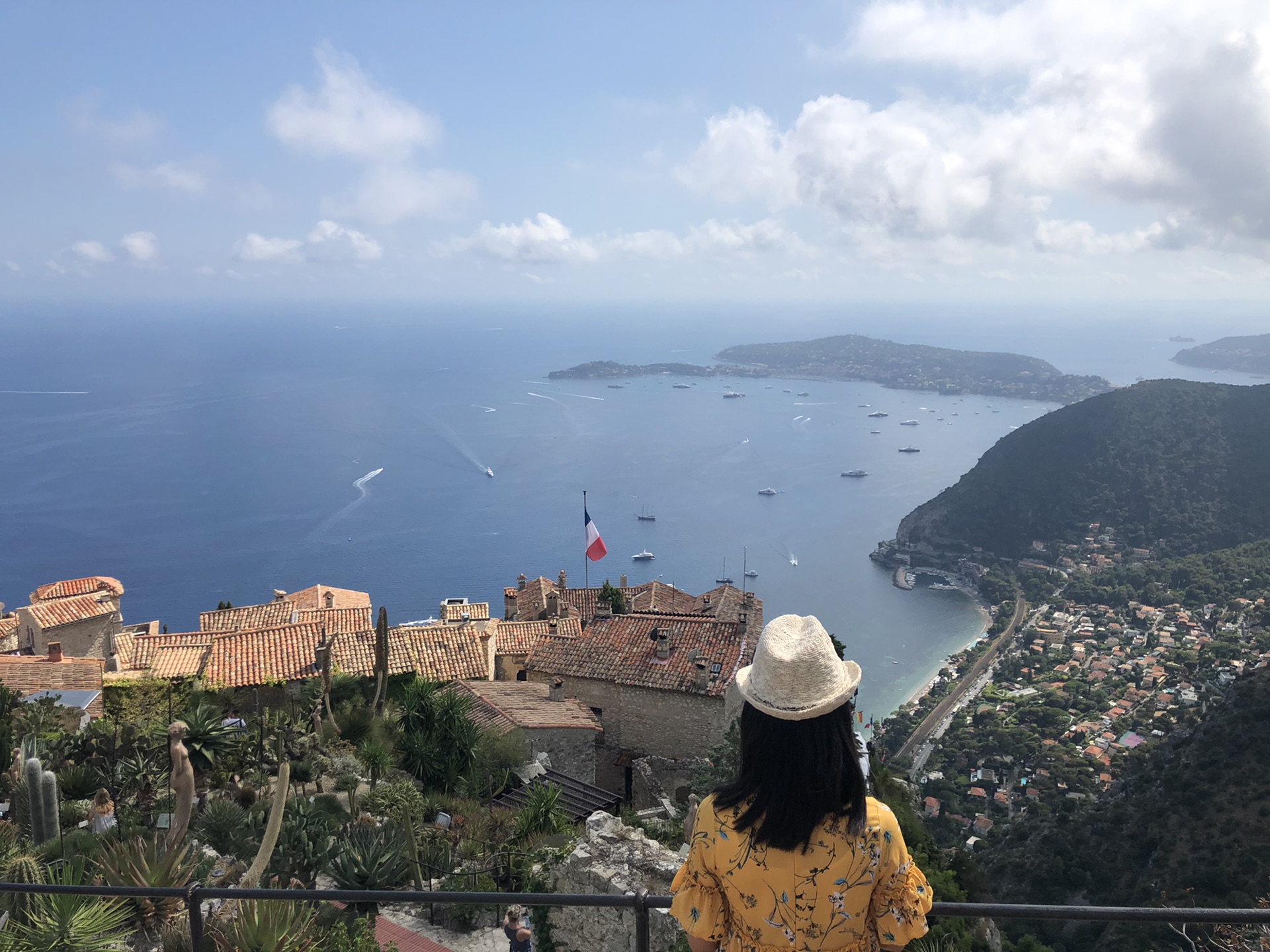 环法自驾非主流小圈 三 蔚蓝海岸到阿维尼翁 北上里昂 一路视觉与味蕾的享受