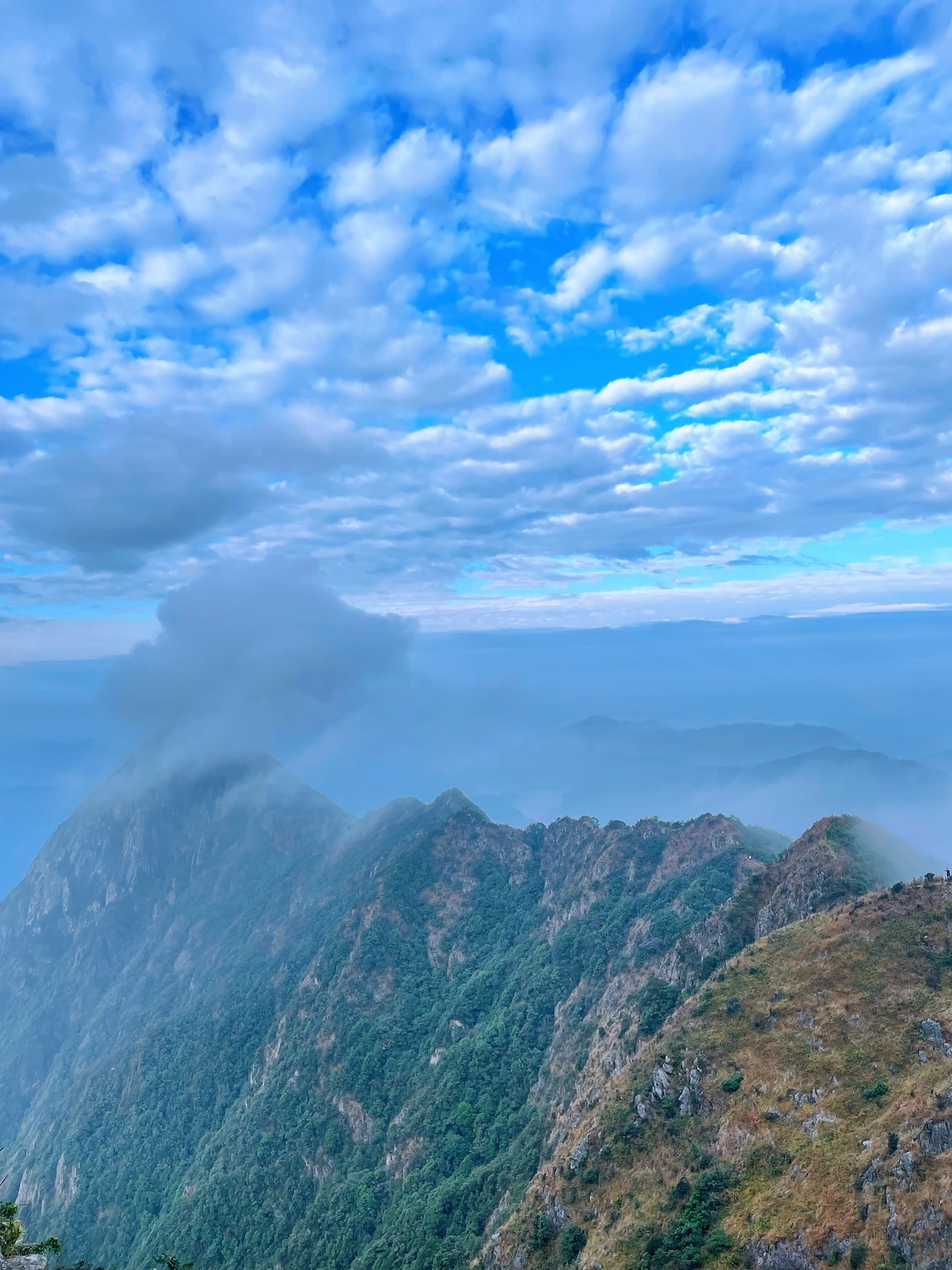 #拯救周末计划｜嘿，攻山头去咯喂（记龙斗峰+...