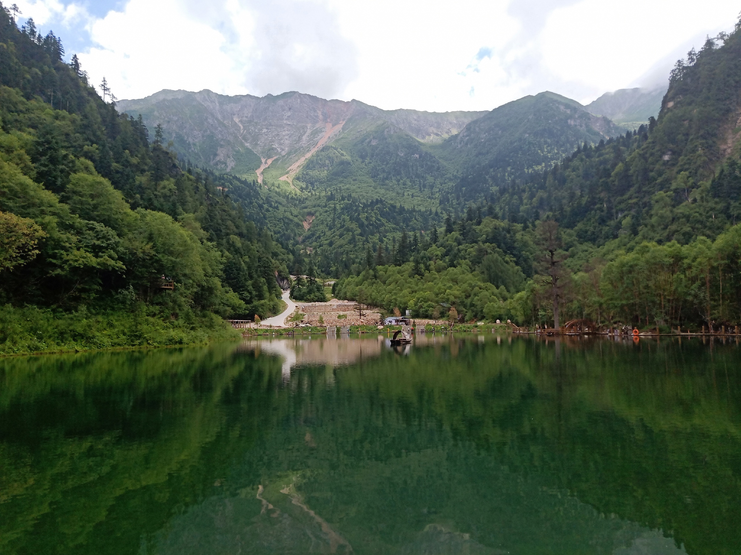 舟曲美食-重庆自助火锅城