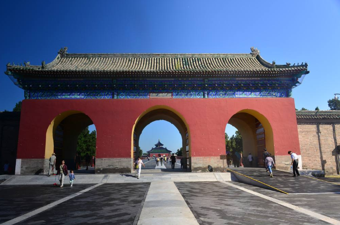 您的私人导游大咖会提前在天坛东门检票处迎接您,请记得带上您的有效