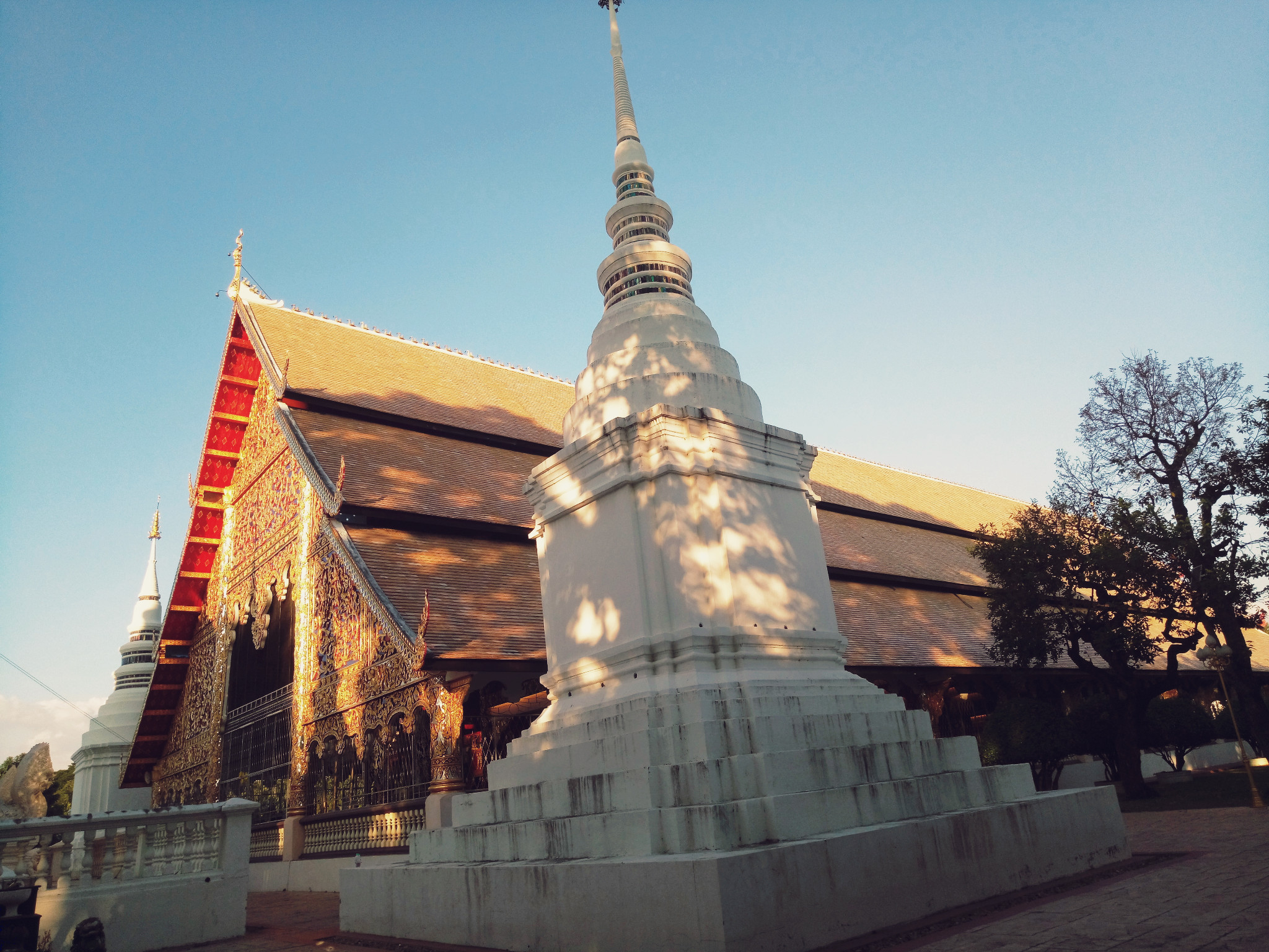 佛之國歸程松德寺清萊半日機場穿梭巴士