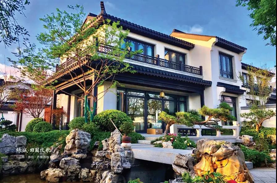 潍坊齐鲁酒地如初冬的仙境光影迷离来一场最美的邂逅吧