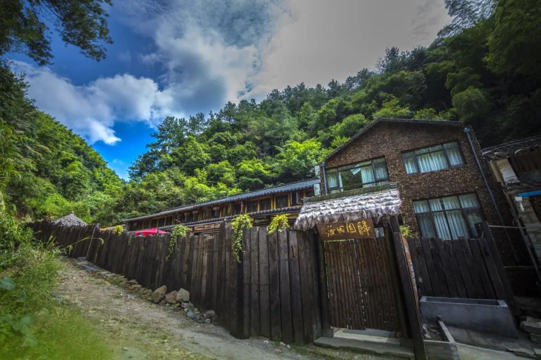 镜岭,谁还没有几个千年古村?