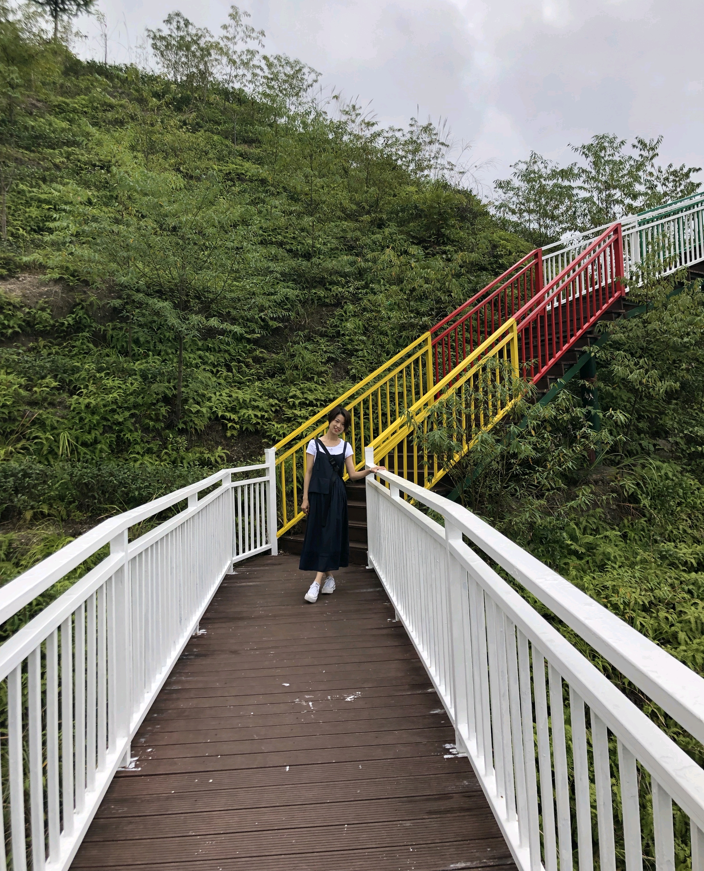 苏家山玻璃栈道收门票图片