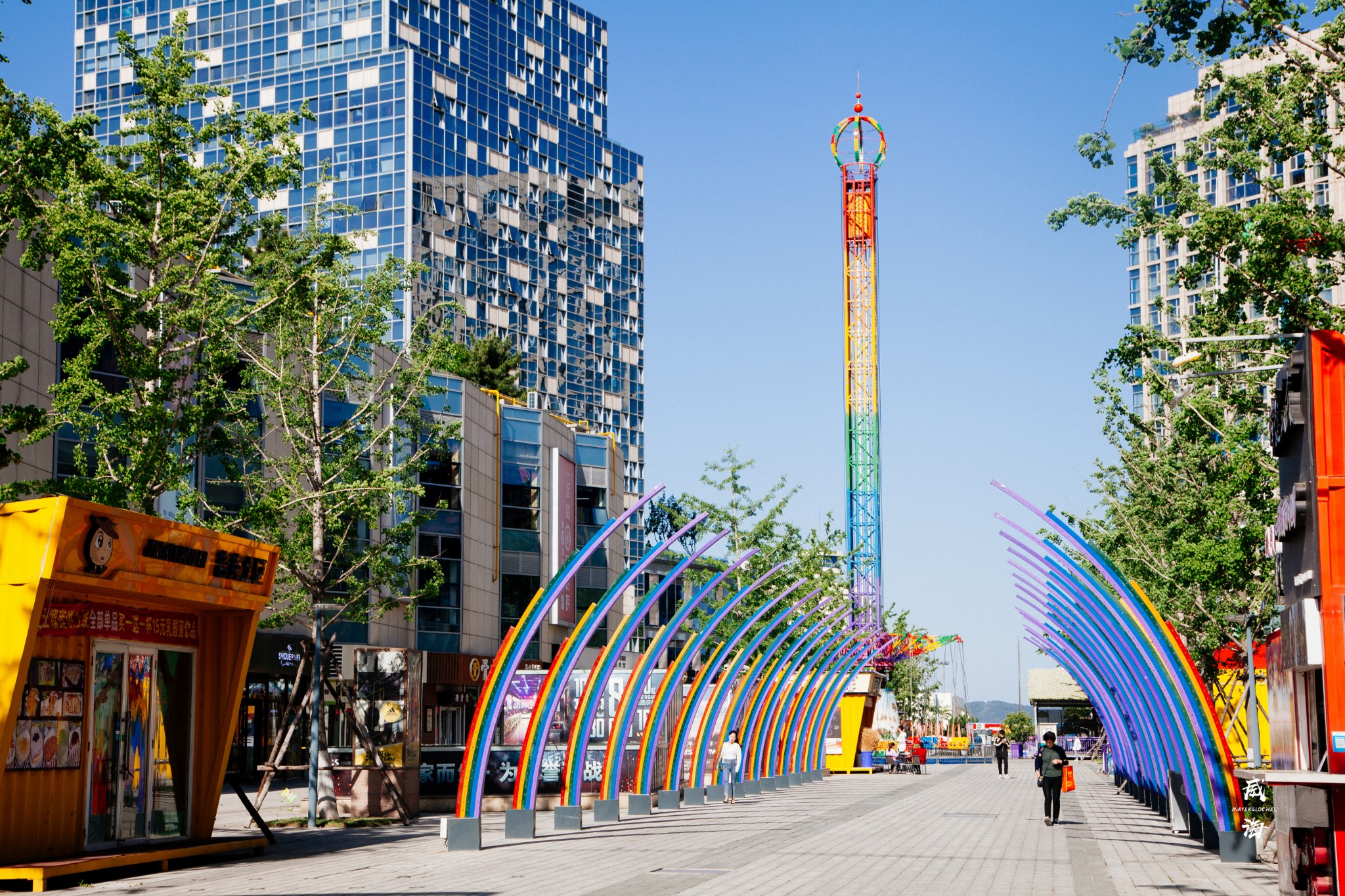 在市区可以考虑威高广场(幸福公园),韩乐坊(威海火车站),山东大学威海