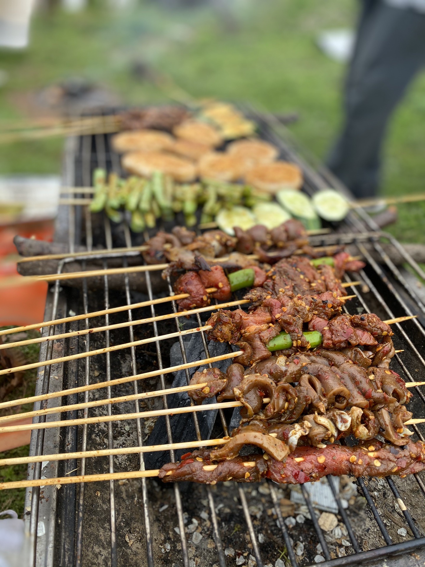 成都周边三岔湖露营烧烤清净地带上狗子去露营