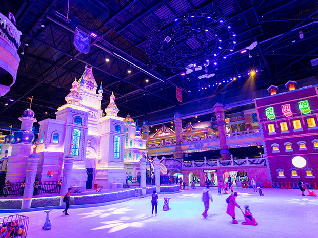 郑州新密银基冰雪世界门票全天场情侣打卡地亲子游选择无需换票刷身份