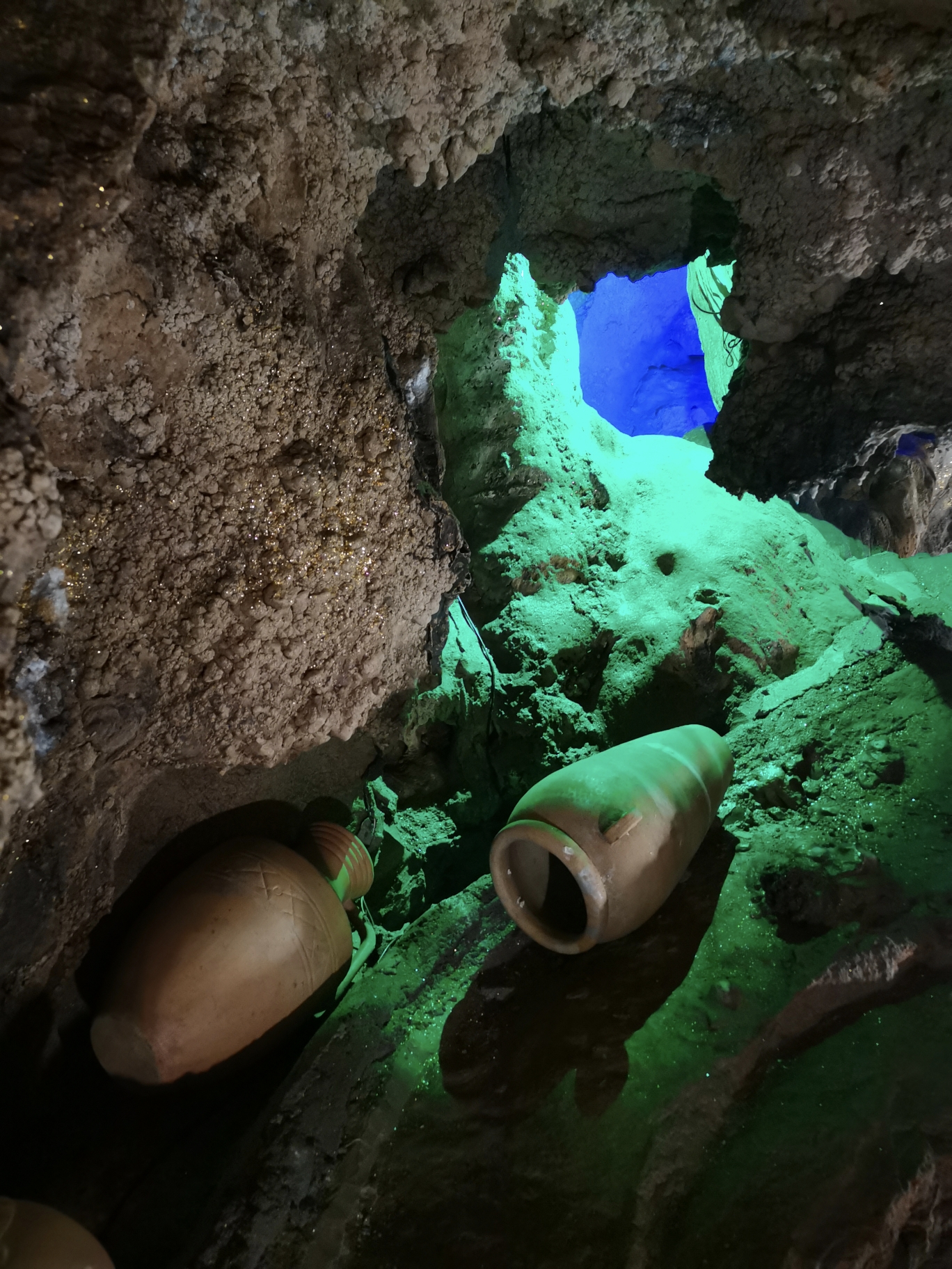 封开龙山黄岩洞景区千层峰天下第一石大斑石二天之旅