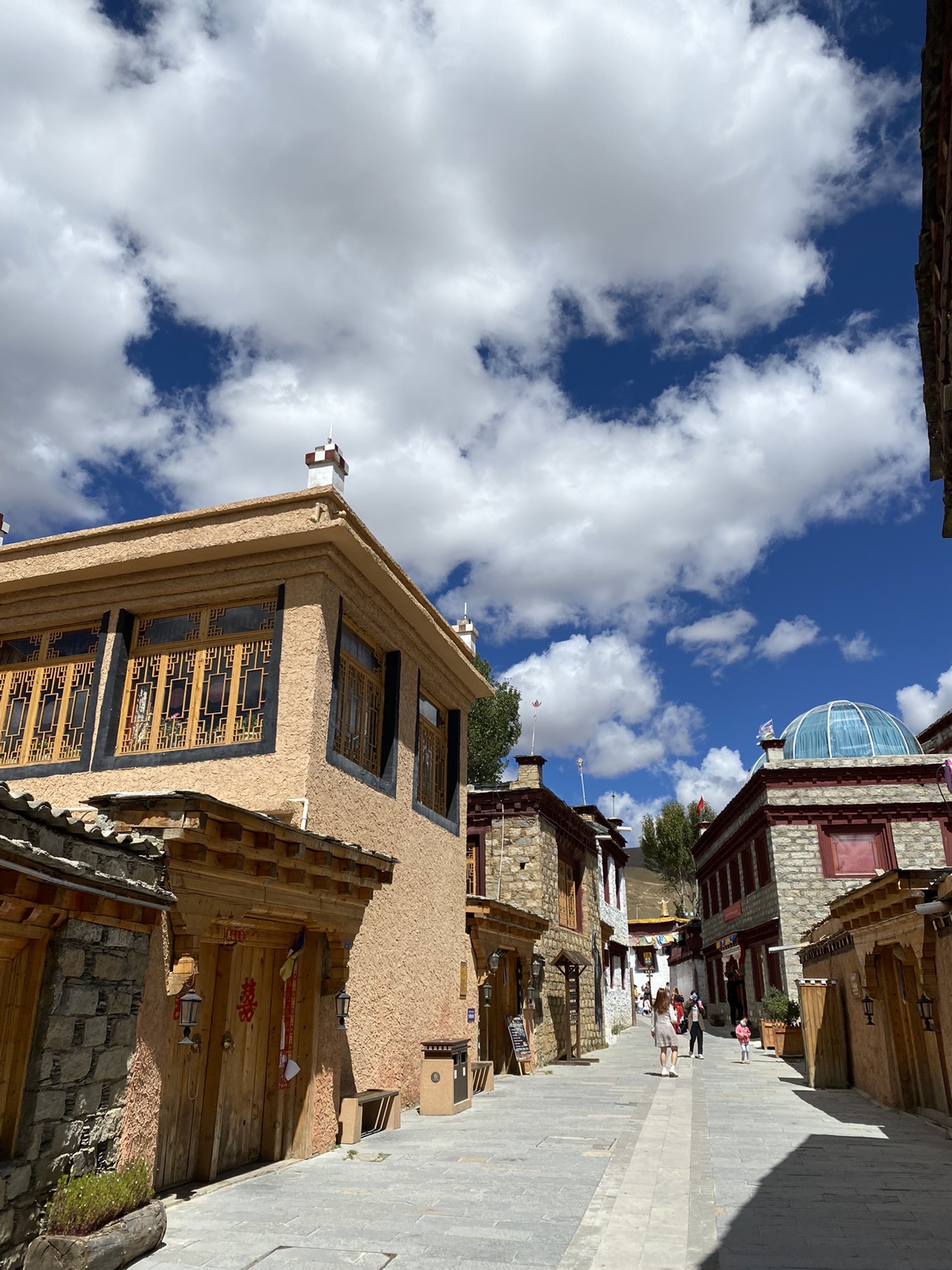 勒通古镇·千户藏寨旅游景区