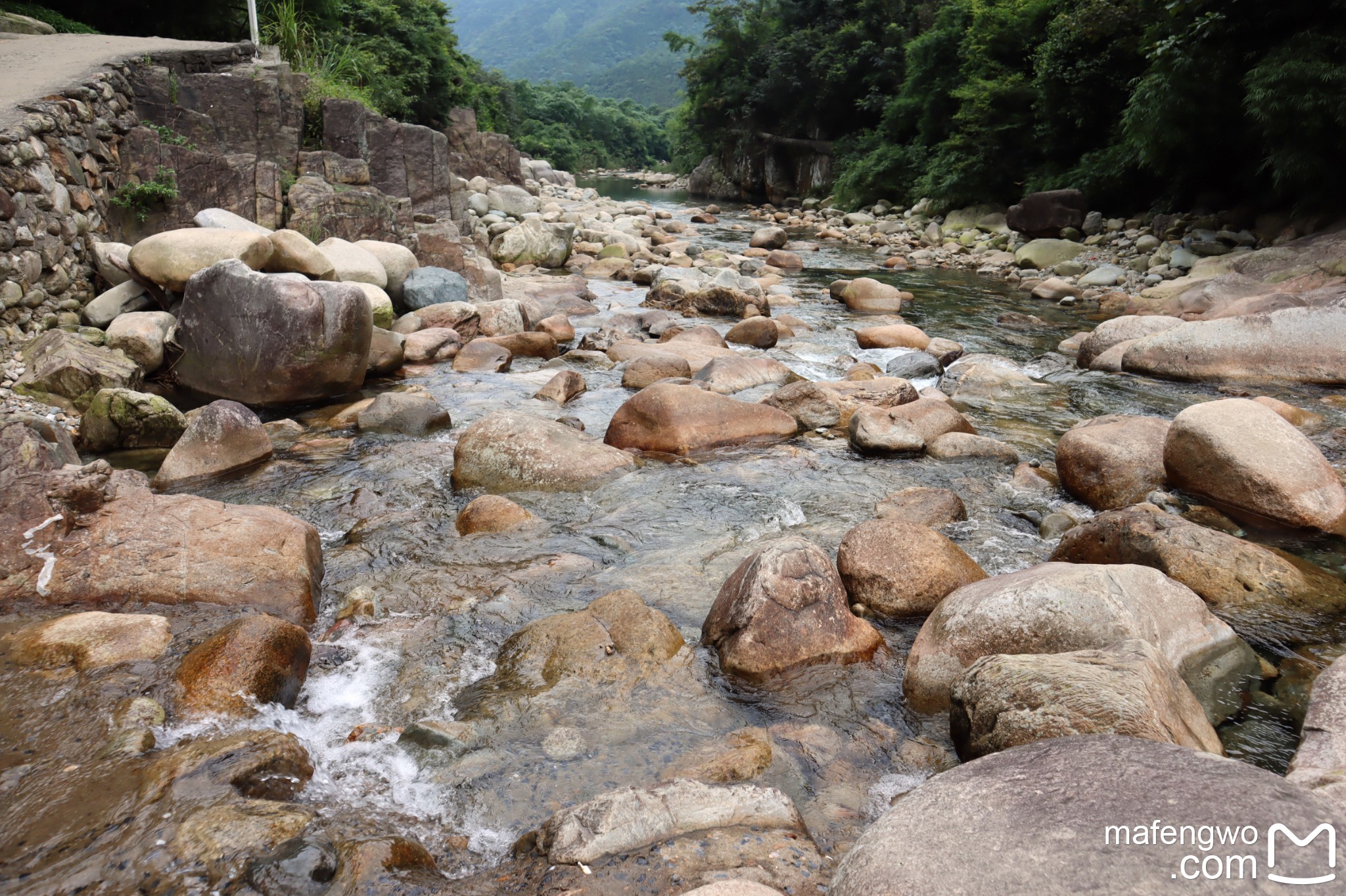 夏日溯溪勝地-清遠英德石門臺小水洞