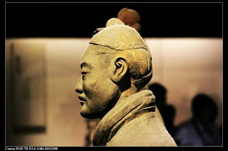 秦人的面孔观西安兵马俑