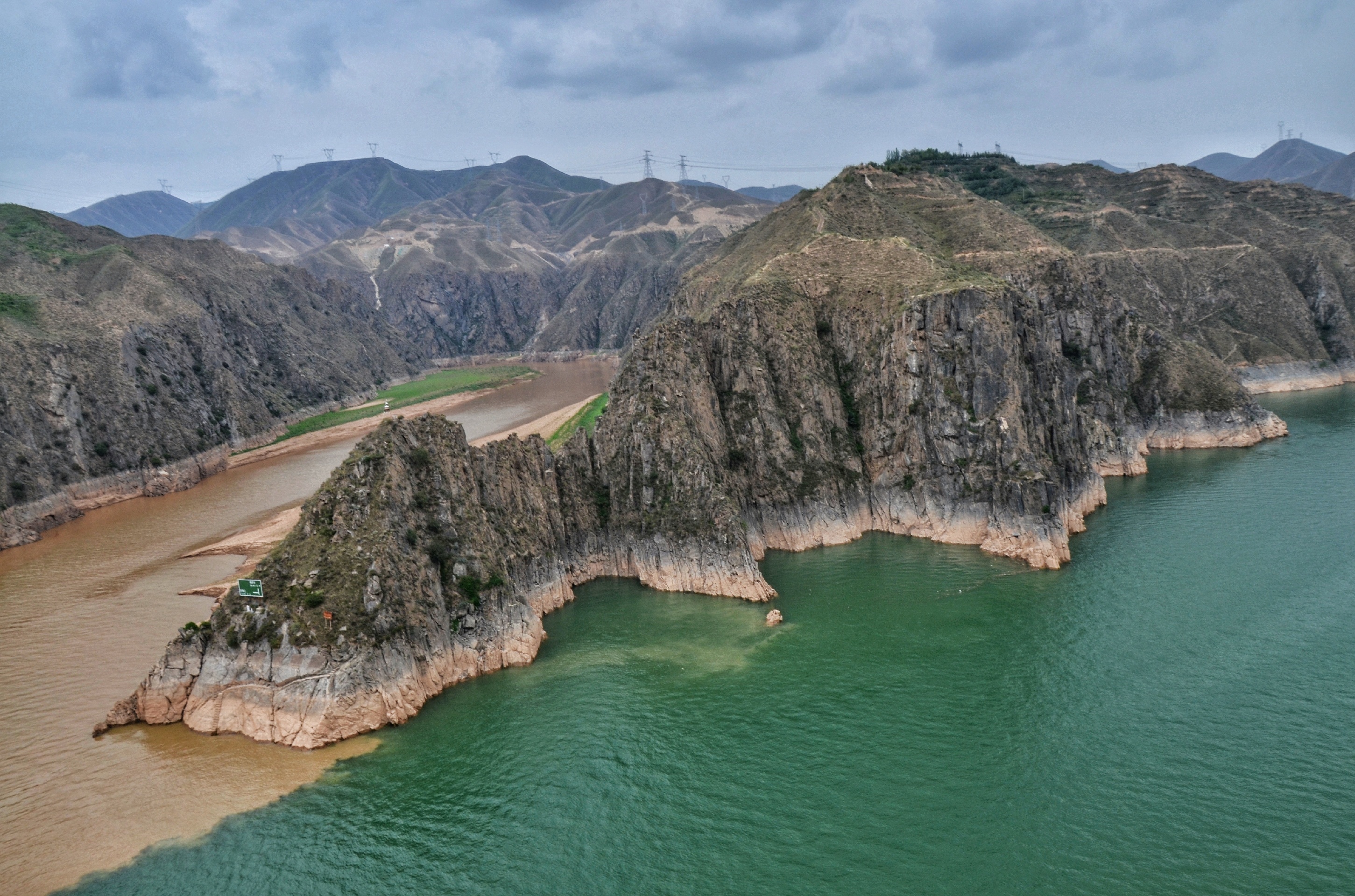 龙汇山