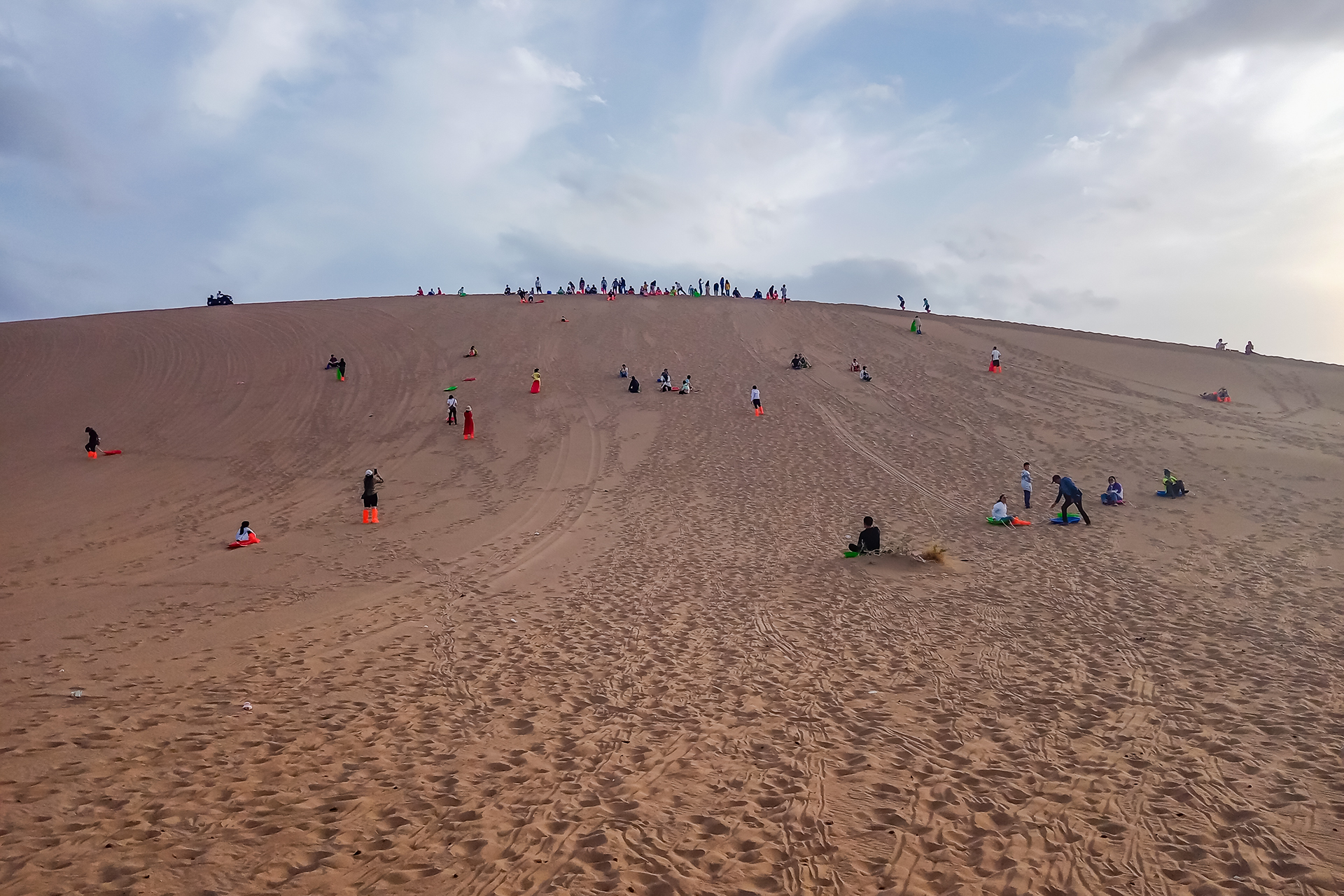 Gansu Dunhuang Desert Camping 