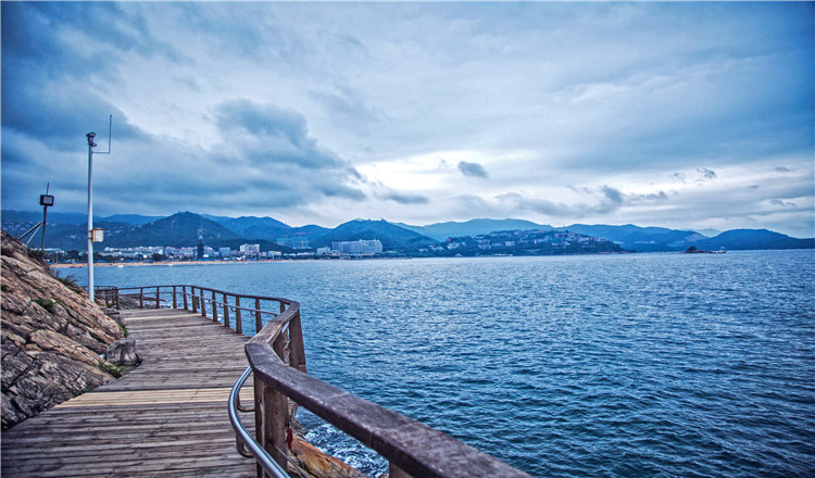 深圳大梅沙海濱公園鹽田海濱棧道含地王大廈頂樓觀光世界之窗深度純玩