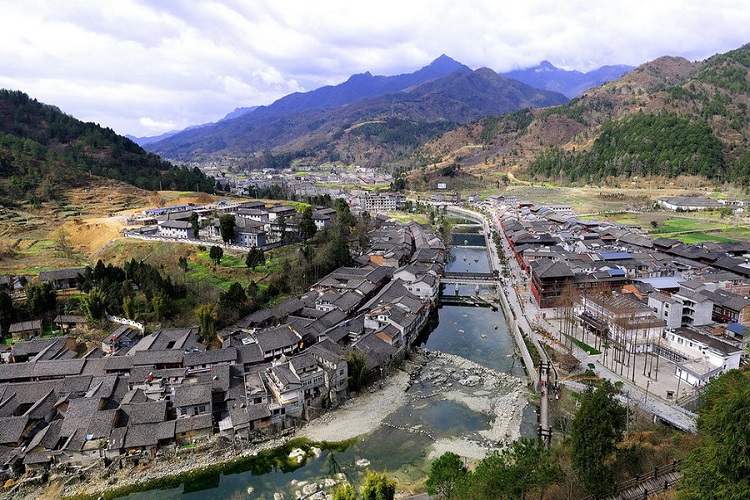 漢中青木川古鎮南湖花千谷2日遊陝西旅遊西安周邊遊一代梟雄拍攝地