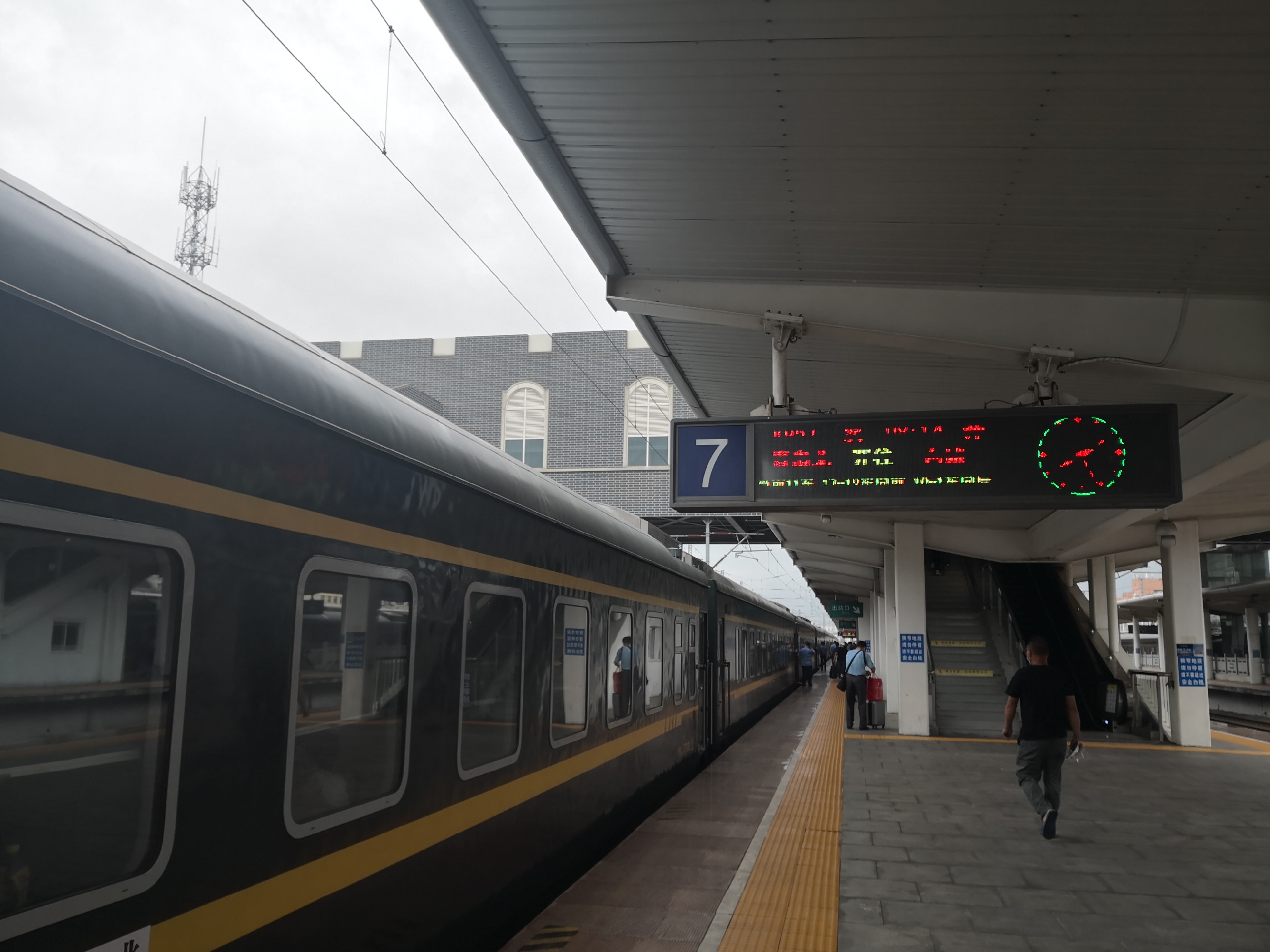山海关火车站站台图片图片