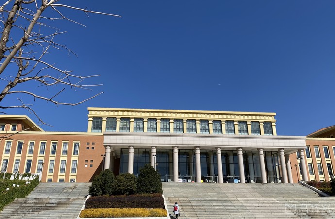 云南大学呈贡校区图书馆旅游图片,云南大学呈贡校区图书馆自助游图片