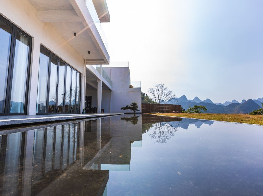 【凡境说民宿】位置西溪子桂院位于桃花湖核心位置,返古风融合简约派