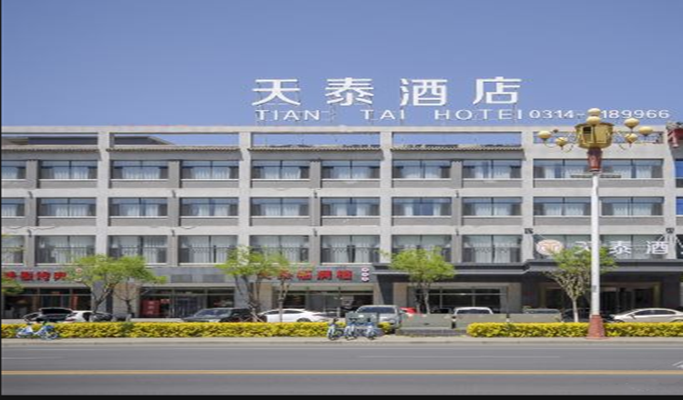 鼎盛王朝·康熙大典 a区(2张) 观看演出往返商务车接送 天泰酒店一晚