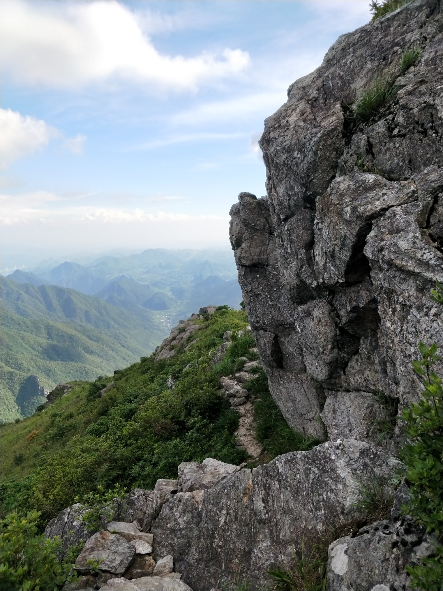湖南十大高峰之徒步狮子口