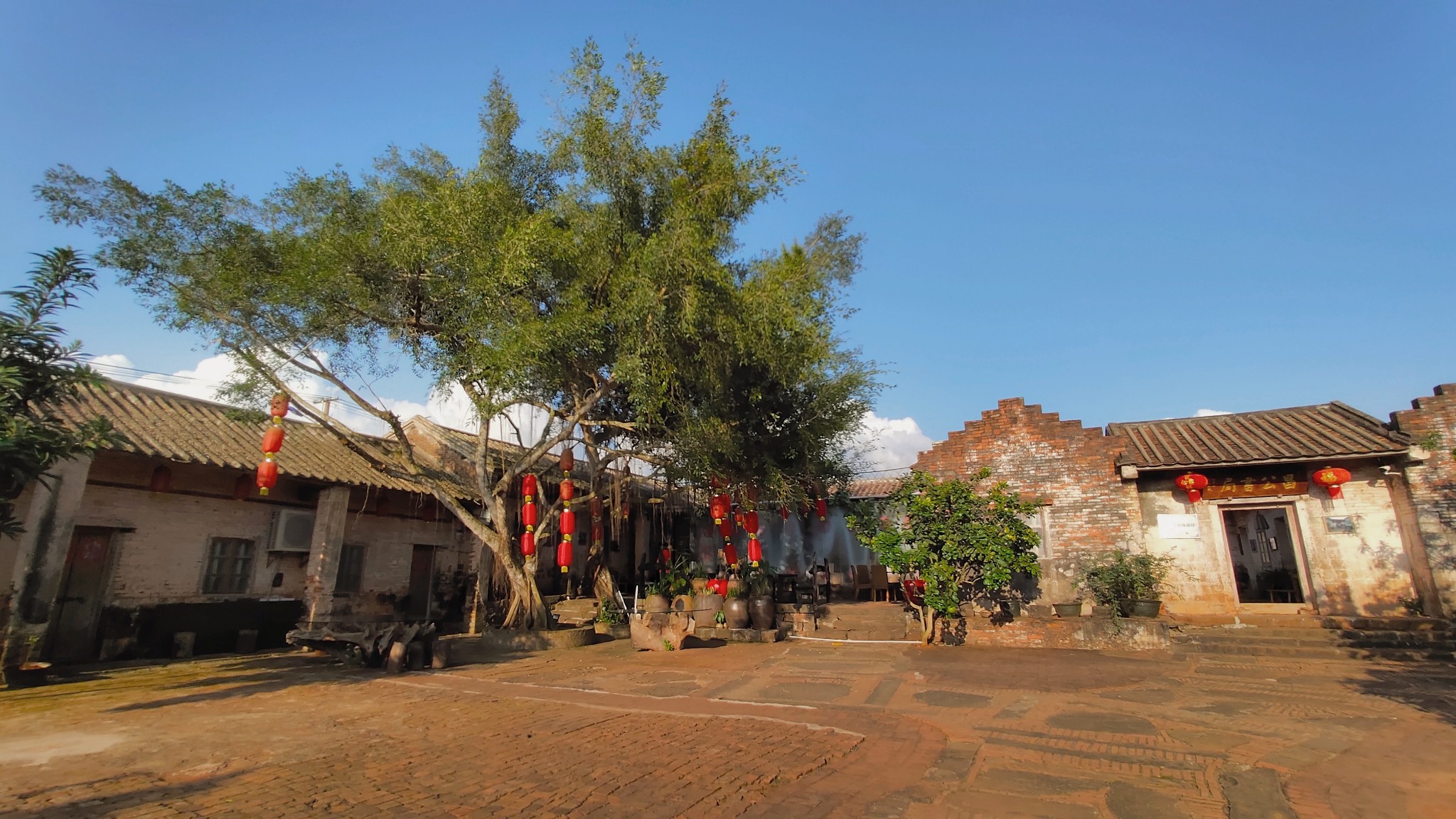 解封期後的首個旅行——頂著烈日五一雷州行(茂德公大觀園 and 昌公