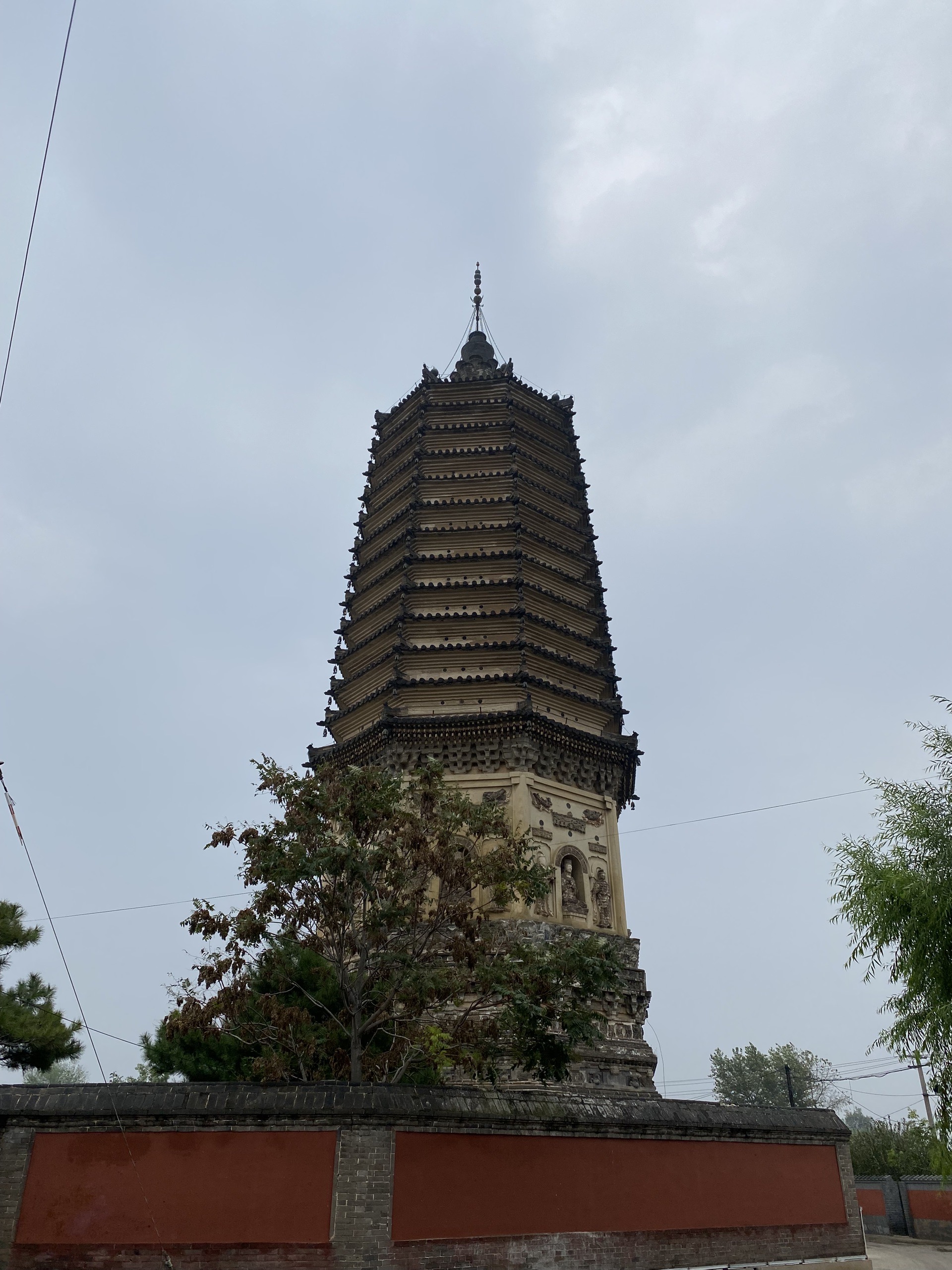 东北地区古建筑的代表一一崇兴寺双塔