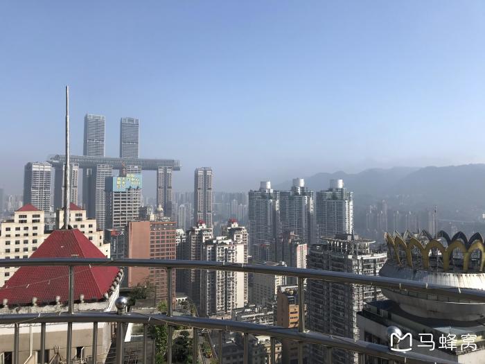 重庆解放碑高空江景酒店求推荐最好是那种可以看长江和嘉陵江的