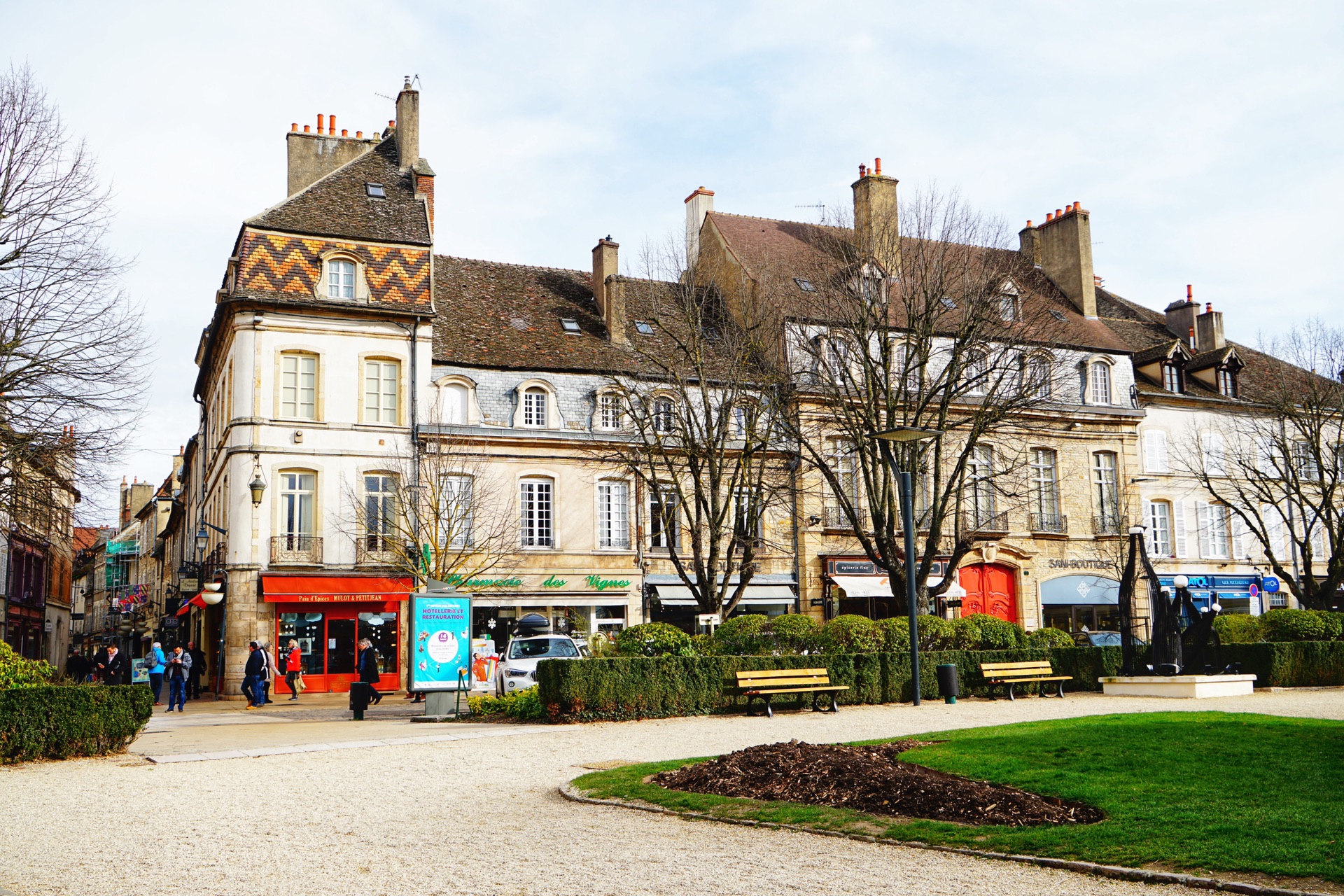 罗曼·尼康帝的故乡78 法国勃艮第顶级酒庄遍地的博纳,第戎,勃艮第