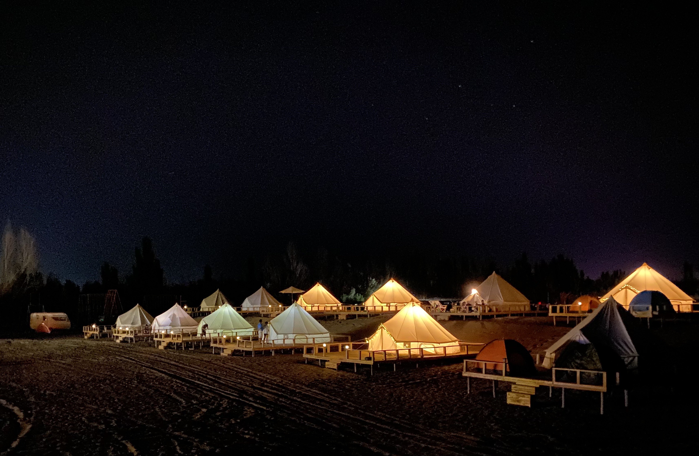 Gansu Dunhuang Desert Camping 