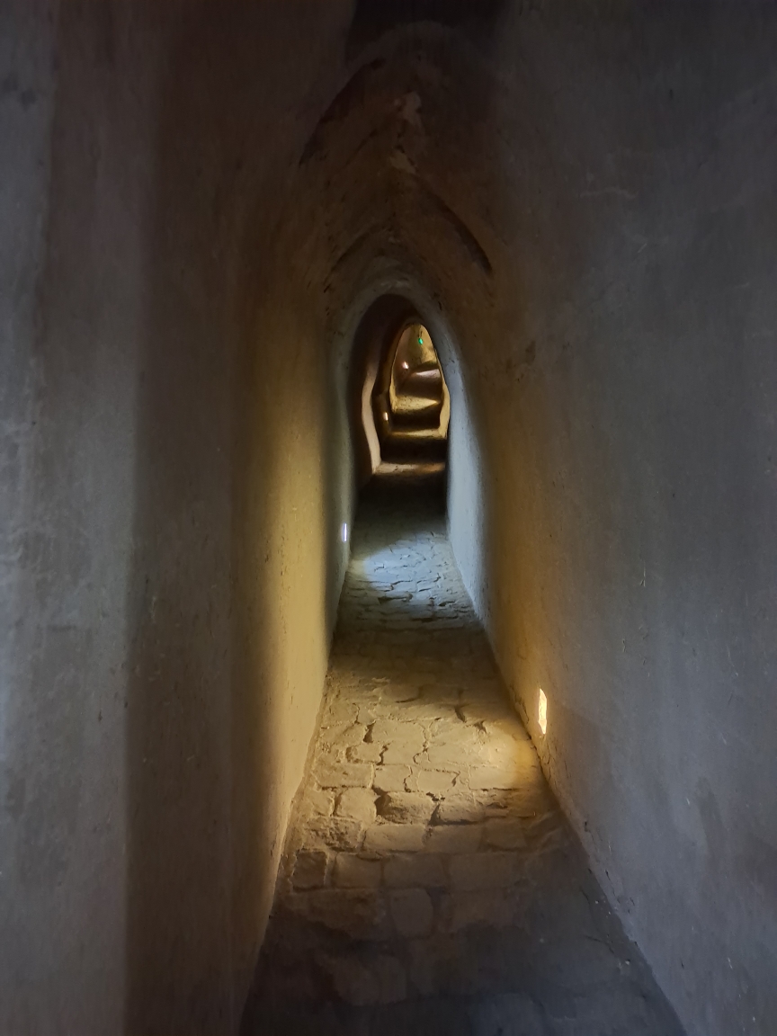 水洞沟遗址-藏兵洞